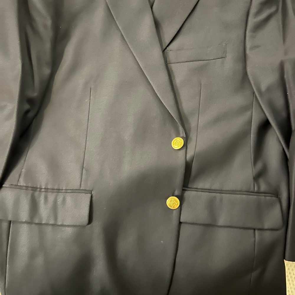44S Dark Blue Ralph Lauren Blazer. Gold RL. It tons. Amazing look.